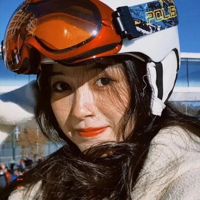 好莱坞诈骗女王